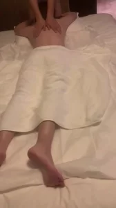 爱好绿帽3p类作品可以联系(更多看简)