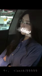 反差表御姐骚比，床上大喊我不要脸，操死内射