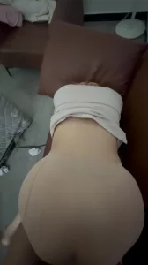 沙发上边草边语言调教，恩施母狗